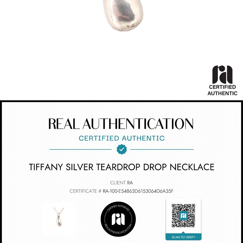 Elsa Peretti®
Teardrop Pendant - Picture 5 of 9